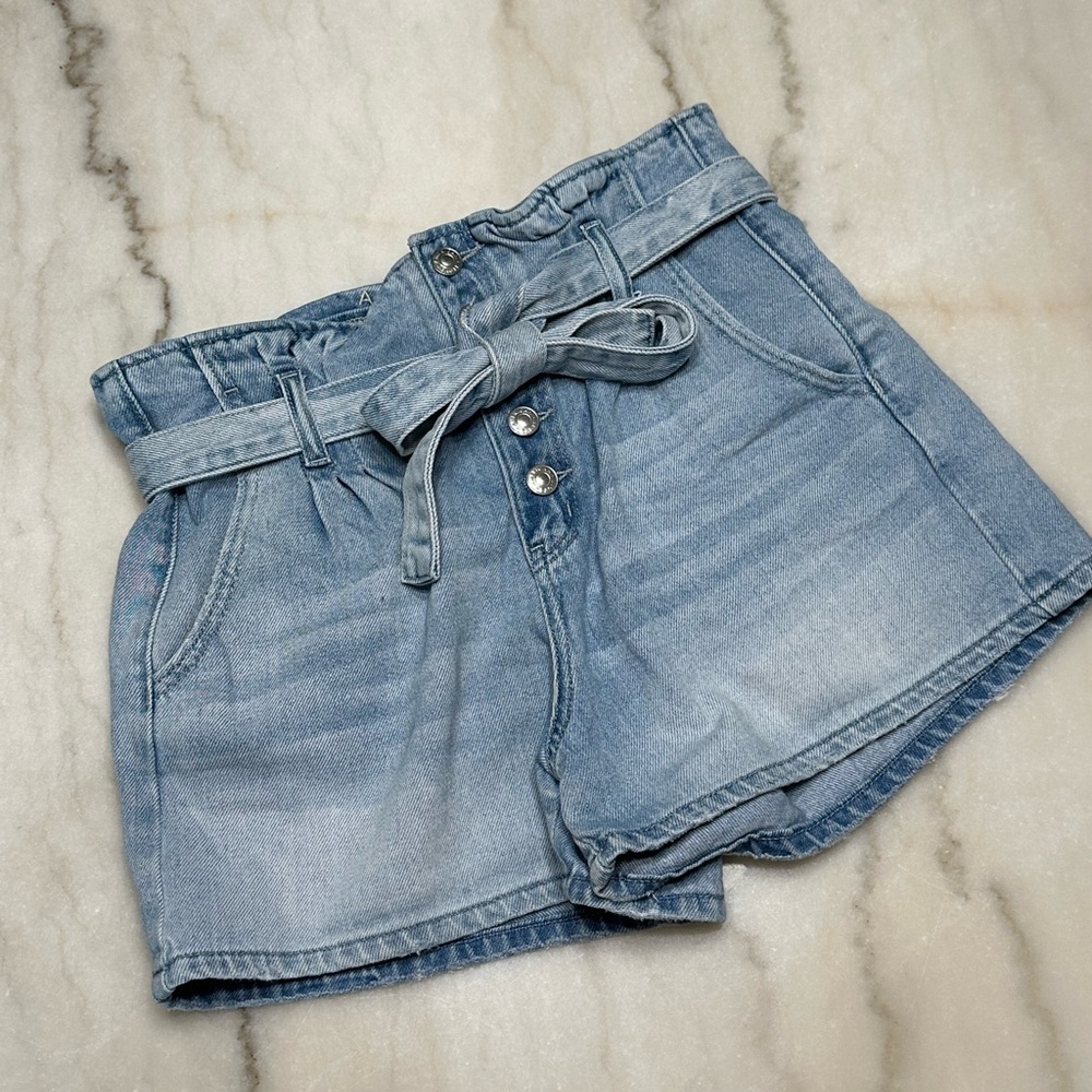 AMERICAN EAGLE • High Waist Button Up Jeans Shorts
